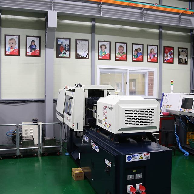 #tomatoglasses factory

We make #kidsframes #babyframes #eyewear #eyeglasses #babyglasses #kidsglasses