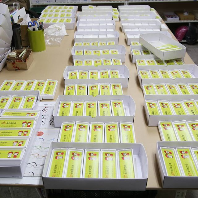 #tomatoglasses factory

We make #kidsframes #babyframes #eyewear #eyeglasses #babyglasses #kidsglasses