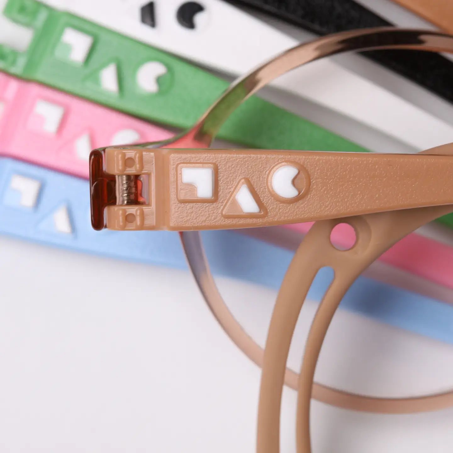 Do these glasses resemble the symbol of the squid game?

In fact, #Squid Game isn’t as brutal a game as it is portrayed in the #Netflix drama.

It was an exciting, active and enterprising game that children loved in #Korea.

We want them to understand mathematics, science and natural science by letting them be familiar with figures of a square, a triangle and a circle and grow up to become wiser and better.

This is the wish of Sungjoon Kim, the owner and designer of tomato glasses that applied a square, a triangle and a circle pattern to glasses for the first time in the world.

#tomatoglasses factory
#squidgame

We make #kidsframes #babyframes #kidsglasses #babyglasses #eyeglasses #eyewear # childrenseyewear # childrensglasses #opticalframe #specialized #kids #baby #young #glasses