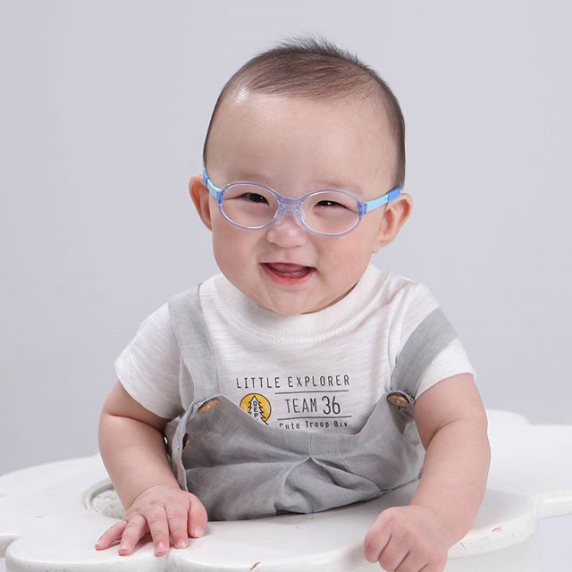 #tomatoglasses factory

We make #kidsframes #babyframes #kidsglasses #babyglasses #eyeglasses #eyewear #childrenseyewear #childrensglasses #opticalframe #kidsfashion #specialized #specialised #kids #baby #glasses