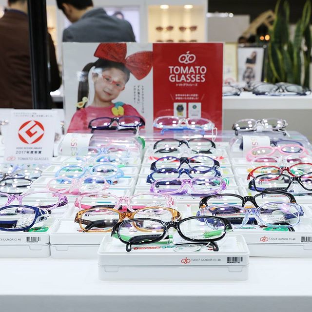#ioft 2017 #ioft2017
#yabushita
#tomatoglasses factory

We make #kidsframes #babyframes #kidsglasses #babyglasses #eyeglasses #eyewear #childrenseyewear #childrensglasses #opticalframe #kidsfashion #specialized #specialised #kids #baby #glasses