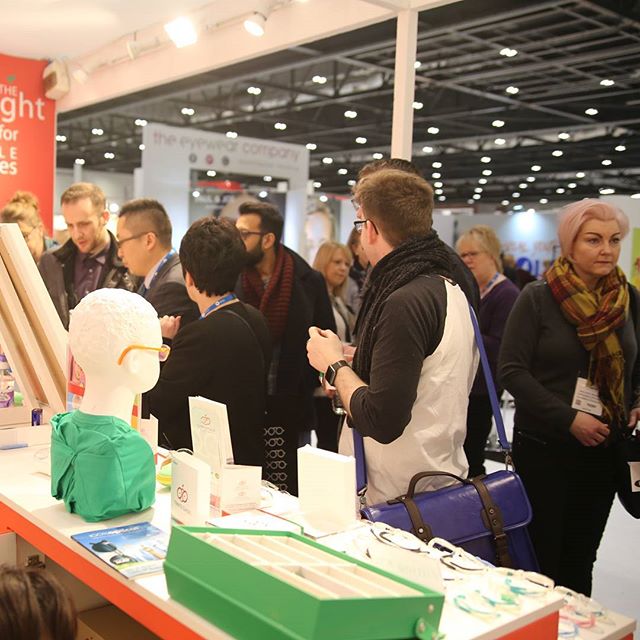 #tomatoglasses kiosk in #100optical

Feb 4~6 2017

#eyeglasses #eyewear #kidsframes #babyframes #babyglasses #kidsglasses