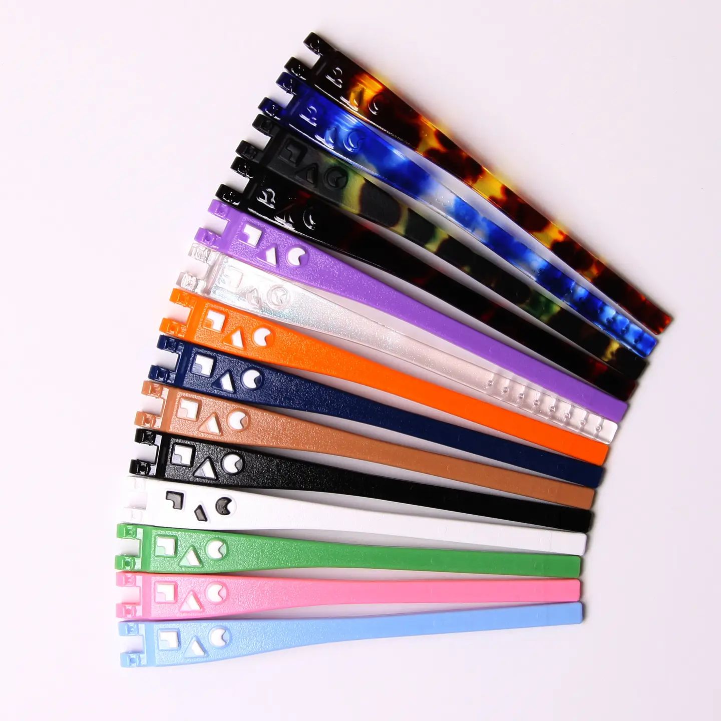 Do these glasses resemble the symbol of the squid game?

In fact, #Squid Game isn’t as brutal a game as it is portrayed in the #Netflix drama.

It was an exciting, active and enterprising game that children loved in #Korea.

We want them to understand mathematics, science and natural science by letting them be familiar with figures of a square, a triangle and a circle and grow up to become wiser and better.

This is the wish of Sungjoon Kim, the owner and designer of tomato glasses that applied a square, a triangle and a circle pattern to glasses for the first time in the world.

#tomatoglasses factory
#squidgame

We make #kidsframes #babyframes #kidsglasses #babyglasses #eyeglasses #eyewear # childrenseyewear # childrensglasses #opticalframe #specialized #kids #baby #young #glasses